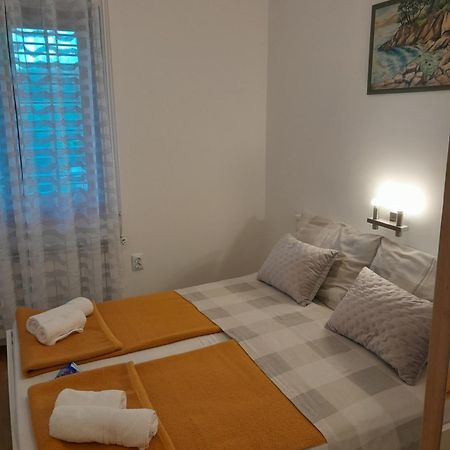 Apartment Dean Klimno Exterior foto